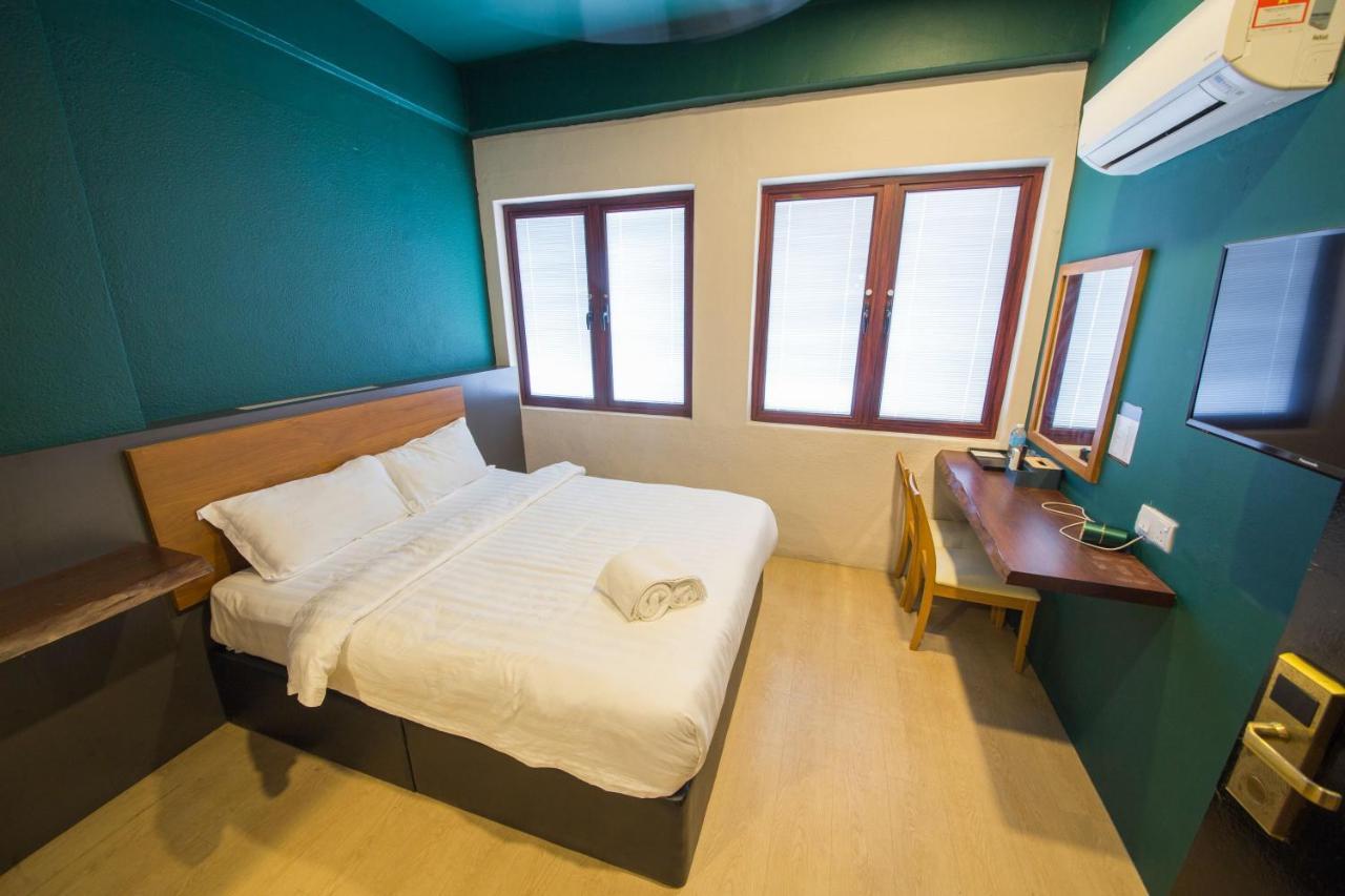 Room V Jalan Sultanah Near Bus Stop Batu Pahat Ngoại thất bức ảnh